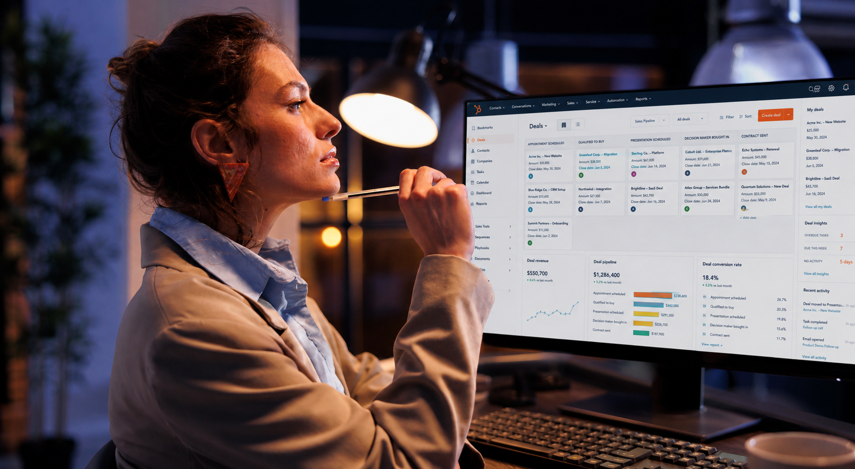HubSpot CRM Pop Up with Realistic Screenshot